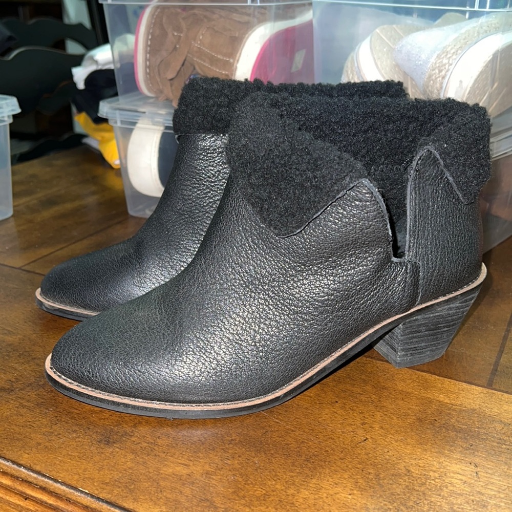 Kelsi Dagger bootie